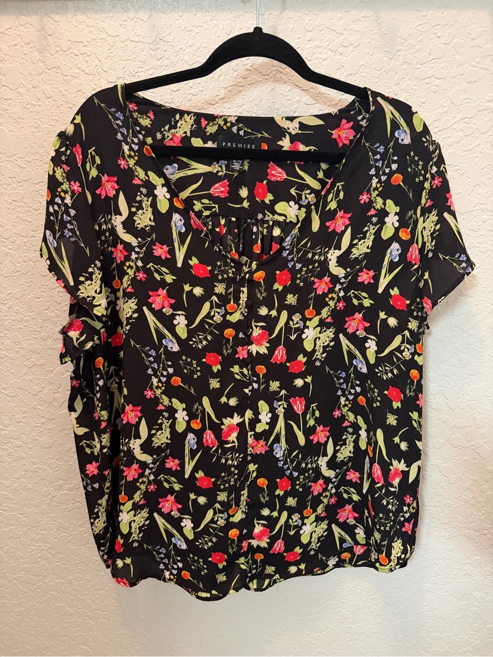 Premise Black Floral Short-Sleeve V-Neck Top